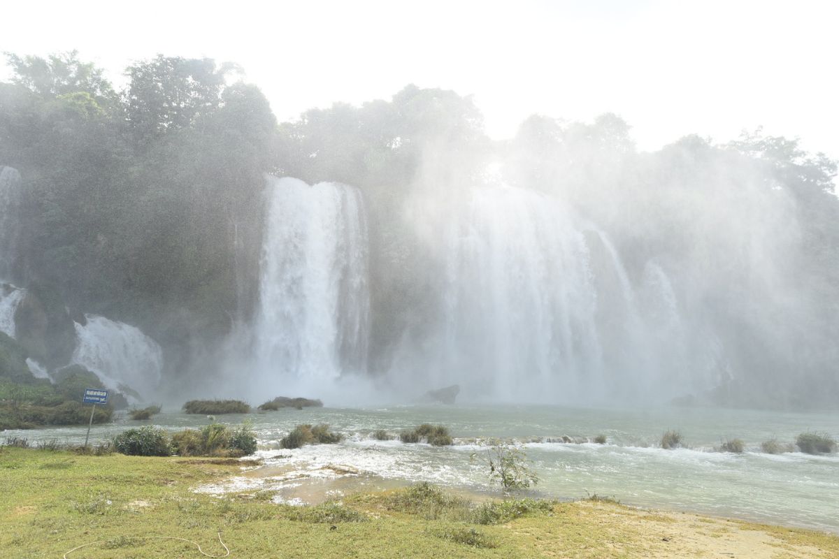 Ban Gioc Waterfall 